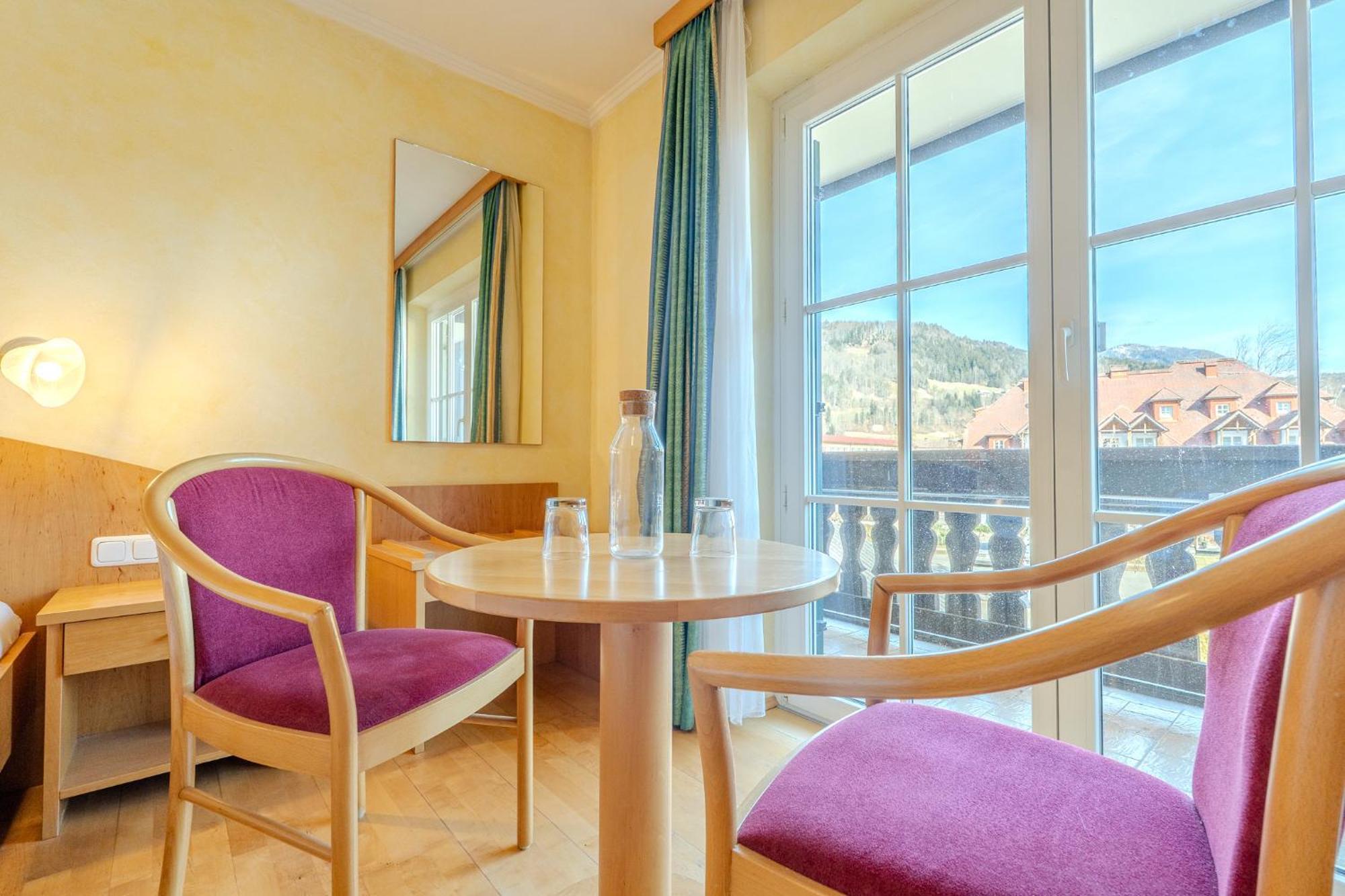 Whats-App Self-Check-In - Villa Maria Theresia باد غويسرن الغرفة الصورة